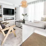 Lmea20A - Luxury Apt - Pool View & Walk To All