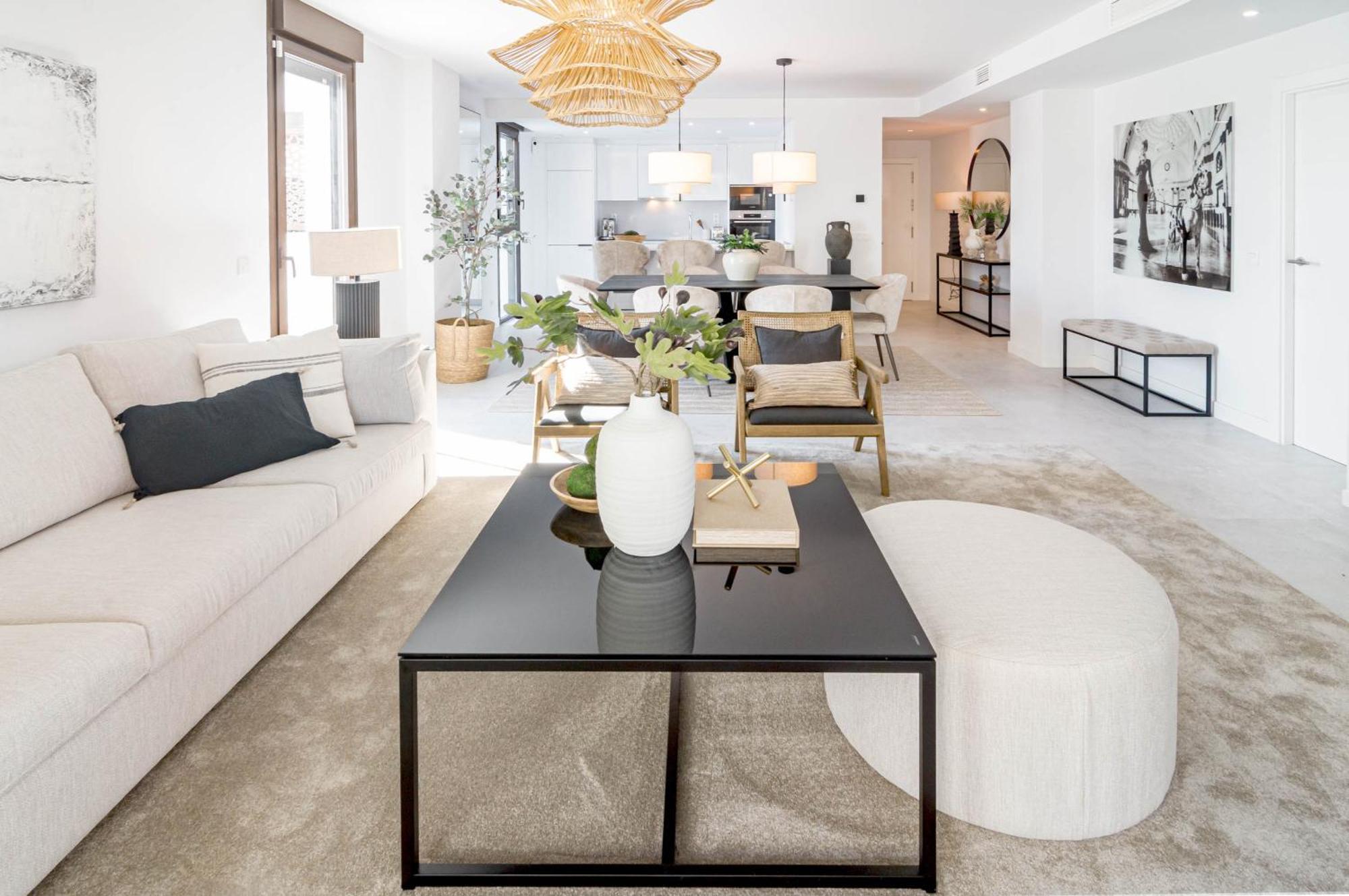 Lmea20a - Luxury - Pool View & Walk To Estepona